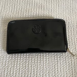 Patent Tory Burch Continental Wallet